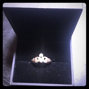 Sterling silver claddagh ring